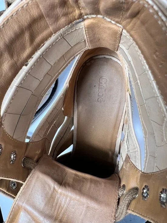 CHLOÉ Rylee Beige Crocodile-Embossed Leather Cutout Buckle Ankle Boots Sz 10USA - Picture 7 of 15